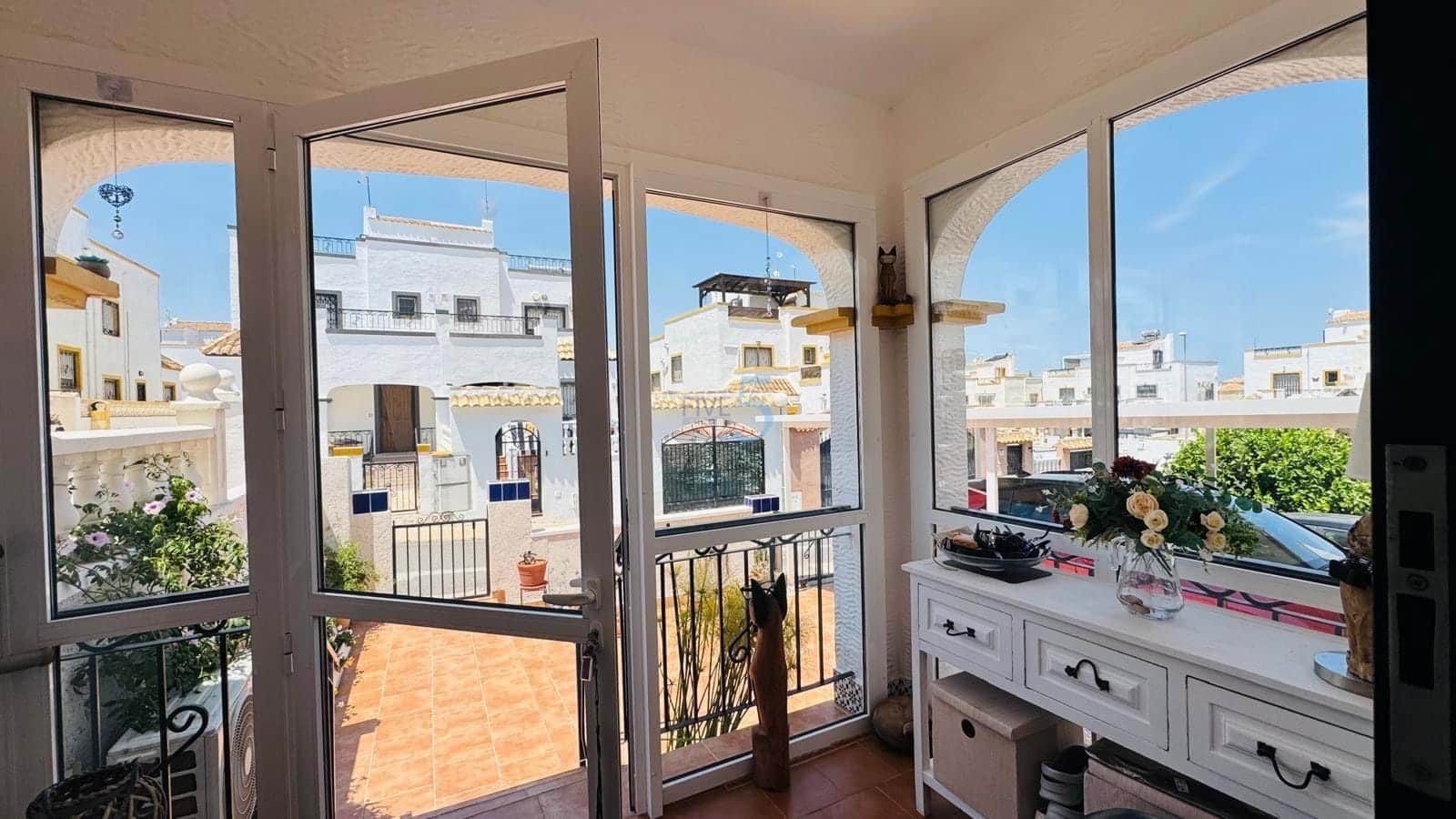 3 sypialnia Dom na sprzedaż w Los Altos z basenem garażem - 239 000 € (Ref: 9875548)