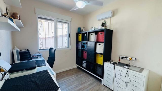 3 sypialnia Dom na sprzedaż w Los Altos z basenem garażem - 239 000 € (Ref: 9875548)