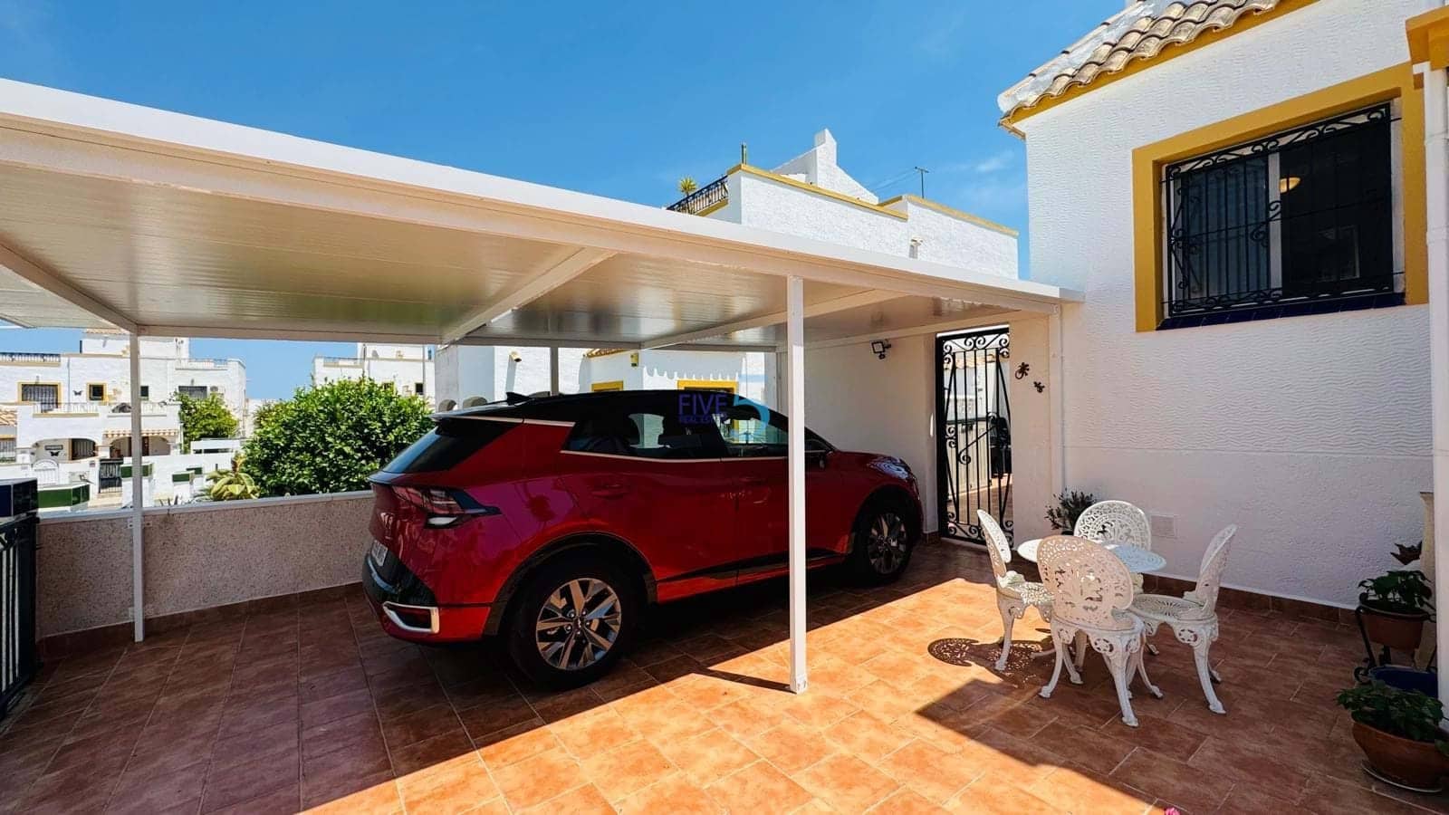 3 sypialnia Dom na sprzedaż w Los Altos z basenem garażem - 239 000 € (Ref: 9875548)