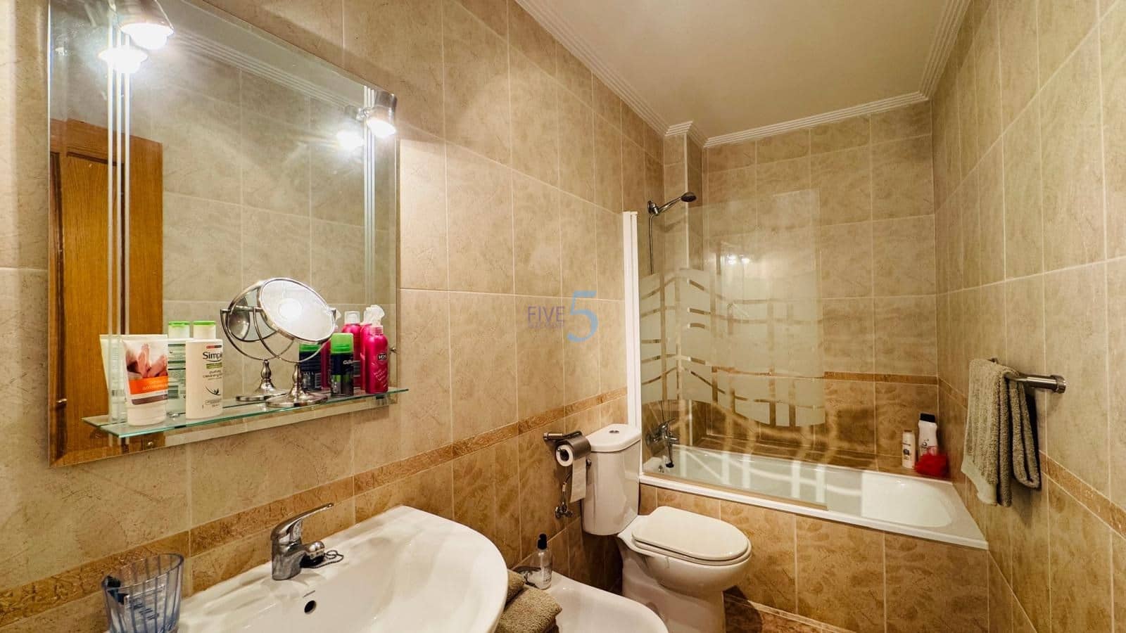 3 bedroom Apartment for sale in Almoradi with pool - € 133,000 (Ref: 9877495)