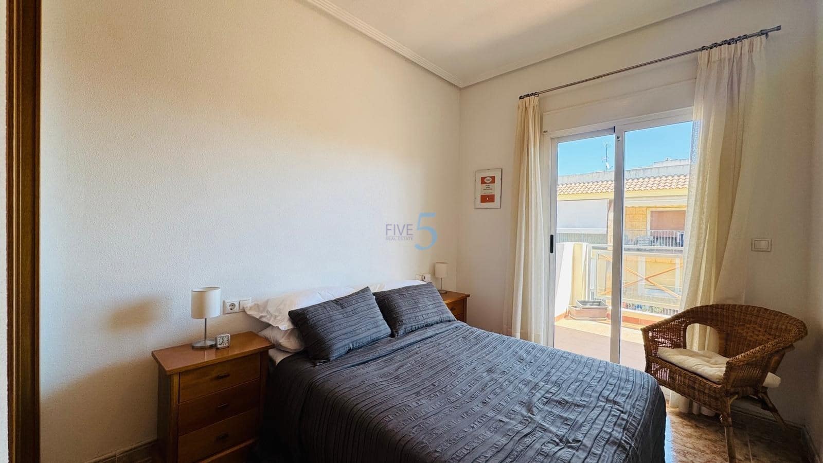 3 bedroom Apartment for sale in Almoradi with pool - € 133,000 (Ref: 9877495)