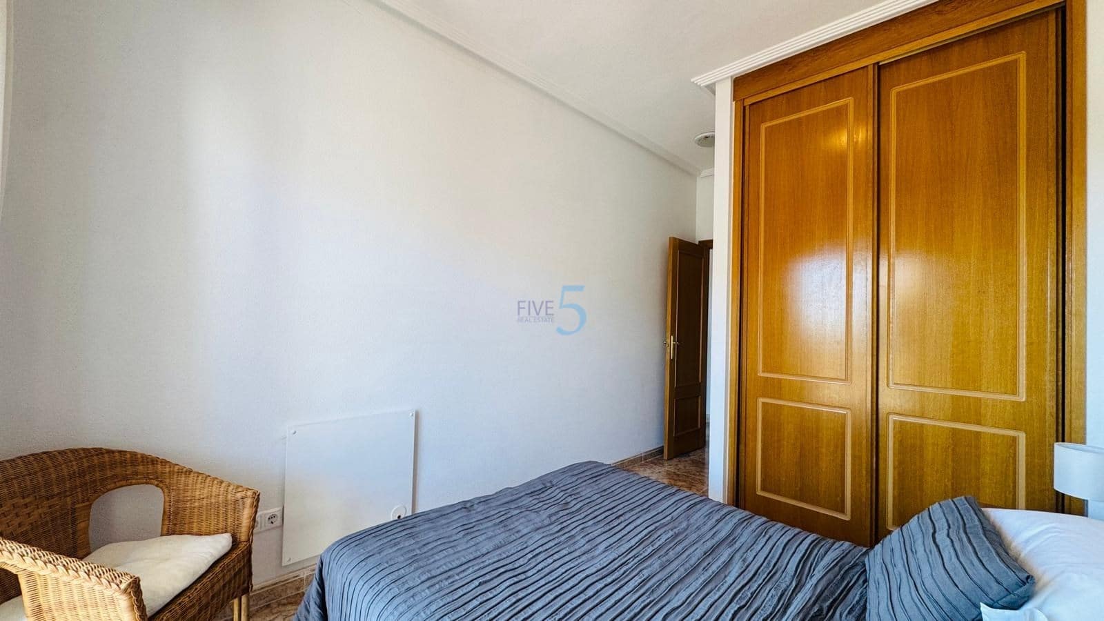 3 bedroom Apartment for sale in Almoradi with pool - € 133,000 (Ref: 9877495)
