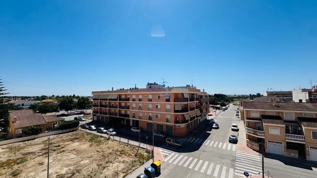 3 slaapkamer Appartement te koop in Almoradí met zwembad - € 133.000 (Ref: 9877495)