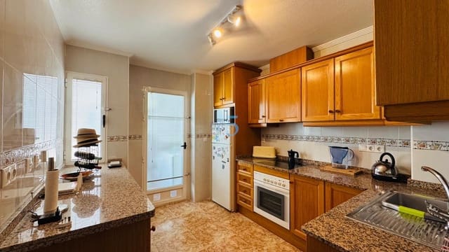 3 slaapkamer Appartement te koop in Almoradí met zwembad - € 133.000 (Ref: 9877495)