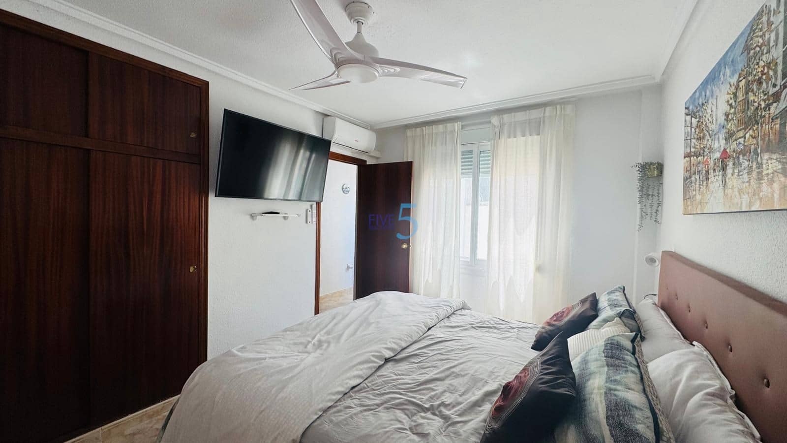 3 chambre Appartement à vendre à Torrevieja avec garage - 299 000 € (Ref: 9877496)