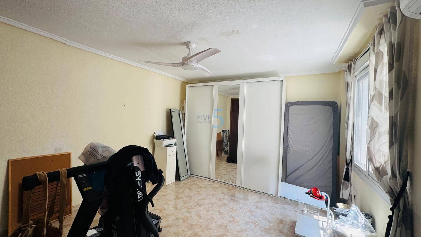 3 chambre Appartement à vendre à Torrevieja avec garage - 299 000 € (Ref: 9877496)