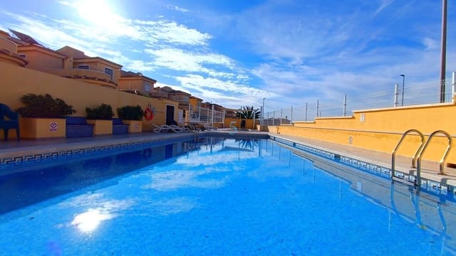 3 bedroom Villa for sale in Ciudad Quesada, Rojales with pool - € 249,995 (Ref: 9877728)
