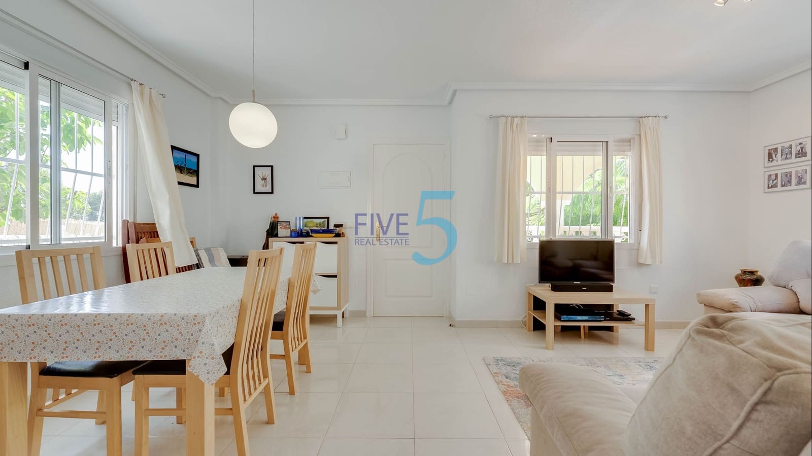 3 camera da letto Villa in vendita in Ciudad Quesada con piscina - 249.995 € (Rif: 9877728)