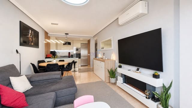 3 bedroom Apartment for sale in Torrevieja with pool - € 194,900 (Ref: 9879900)