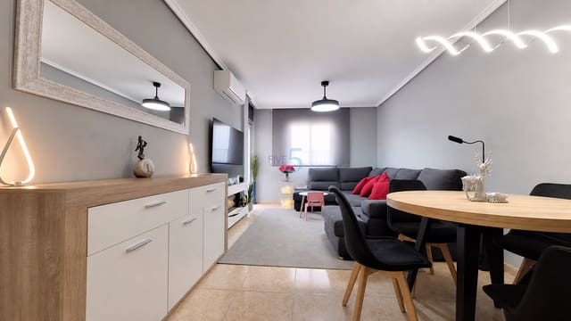 3 bedroom Apartment for sale in Torrevieja with pool - € 194,900 (Ref: 9879900)