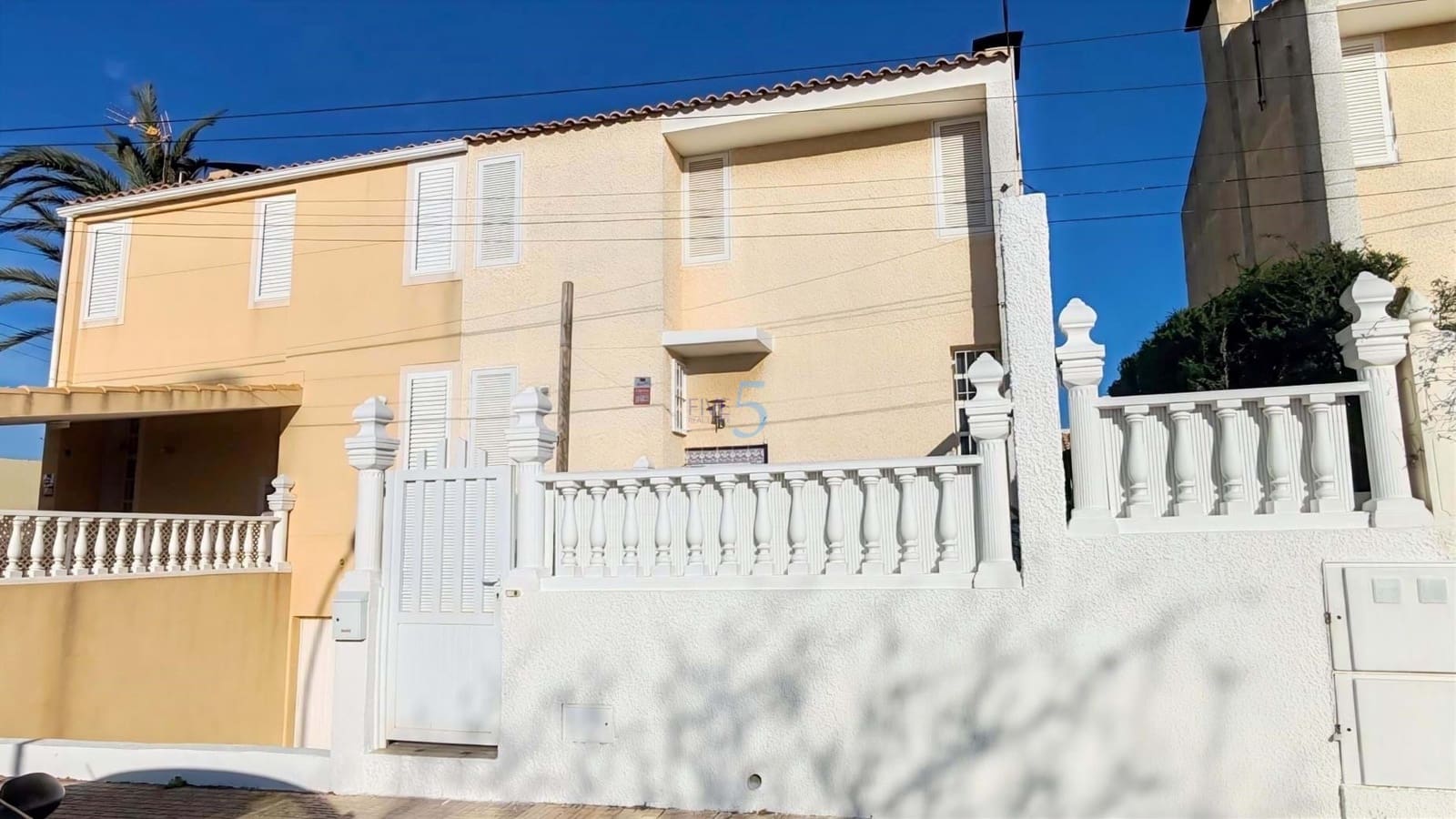 3 bedroom Townhouse for sale in Mar de Cristal with pool - € 185,000 (Ref: 9880249)