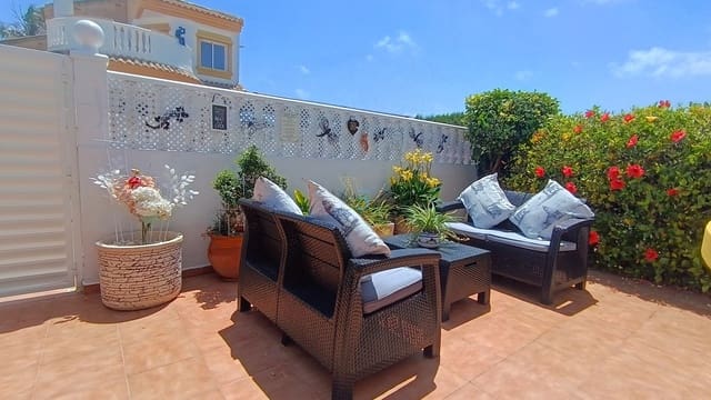 2 Zimmer Villa zu verkaufen in El Raso, Guardamar del Segura mit Pool - 239.000 € (Ref: 9880250)