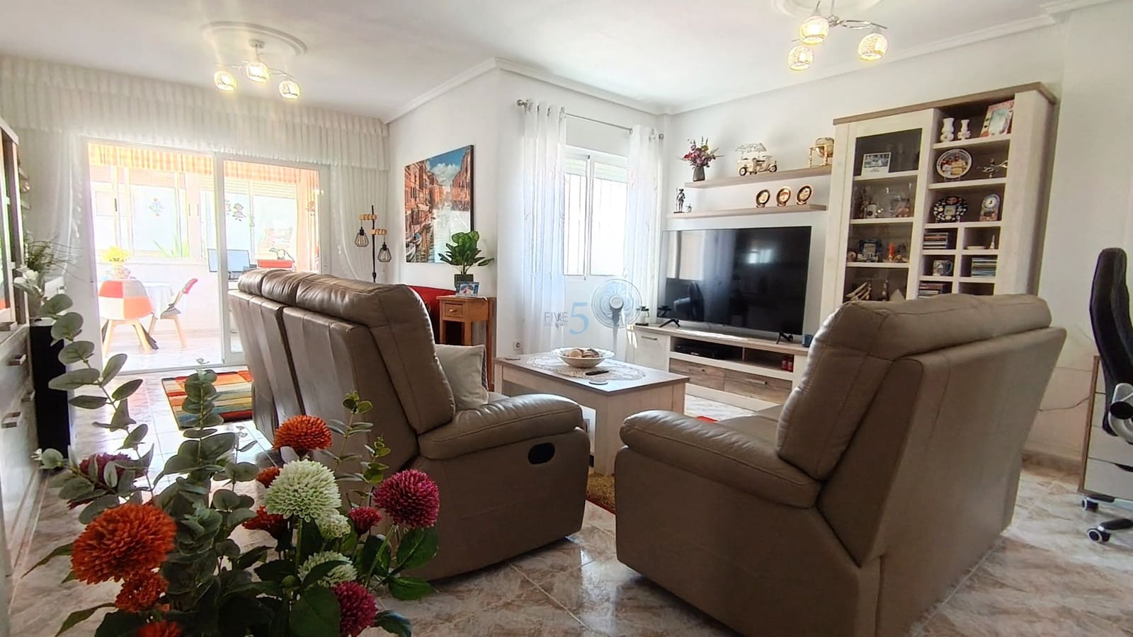 3 Zimmer Villa zu verkaufen in Ciudad Quesada mit Pool - 295.000 € (Ref: 9883603)