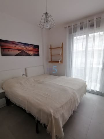 Apartamento de 2 habitaciones en Villamartin, Orihuela en venta con piscina garaje - 235.000 € (Ref: 9883703)
