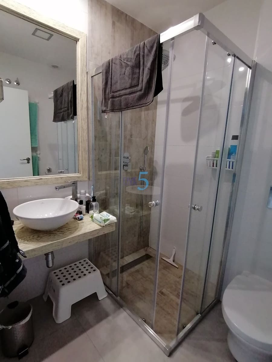 Apartamento de 2 habitaciones en Villamartin en venta con piscina garaje - 235.000 € (Ref: 9883703)