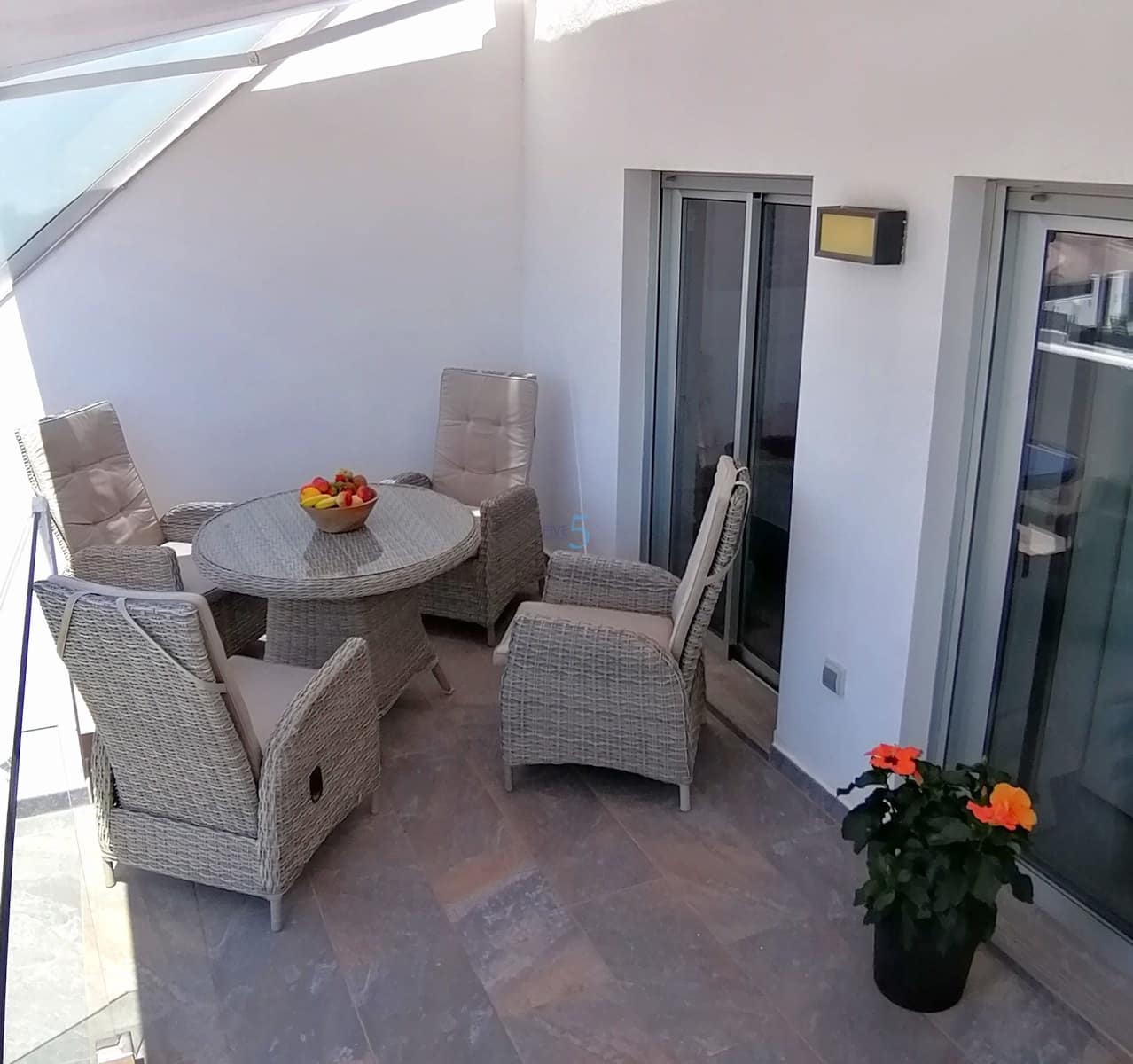 Apartamento de 2 habitaciones en Villamartin en venta con piscina garaje - 235.000 € (Ref: 9883703)