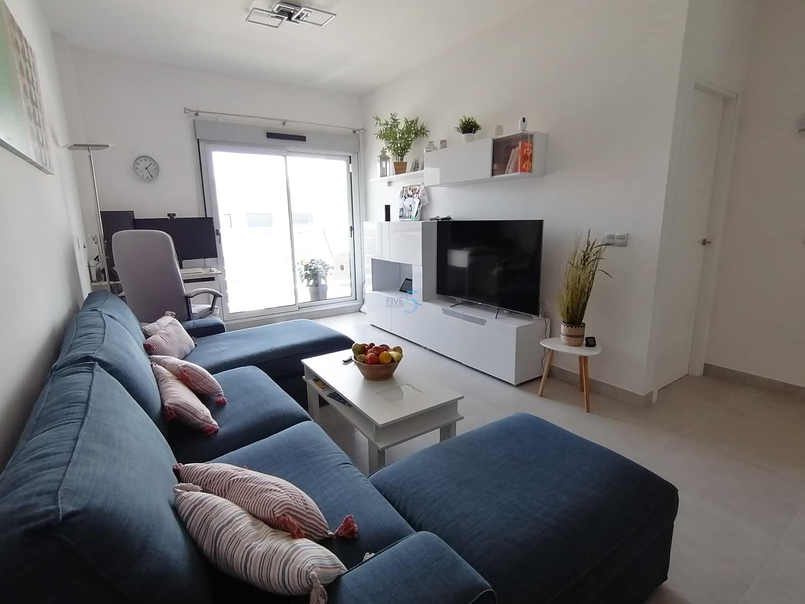 Apartamento de 2 habitaciones en Villamartin en venta con piscina garaje - 235.000 € (Ref: 9883703)