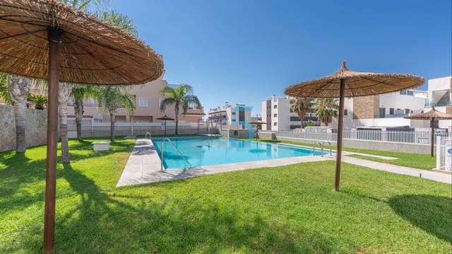 2 soverom Leilighet til salgs i Villamartin, Orihuela med svømmebasseng garasje - € 235 000 (Ref: 9883703)