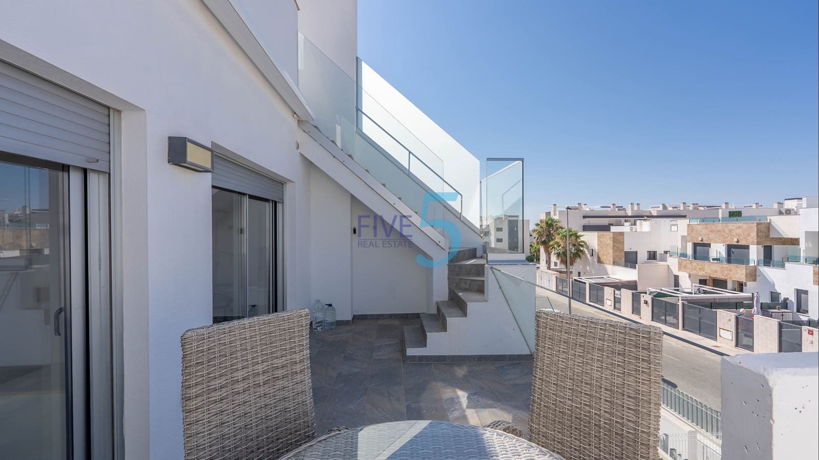 2 soverom Leilighet til salgs i Villamartin med svømmebasseng garasje - € 235 000 (Ref: 9883703)