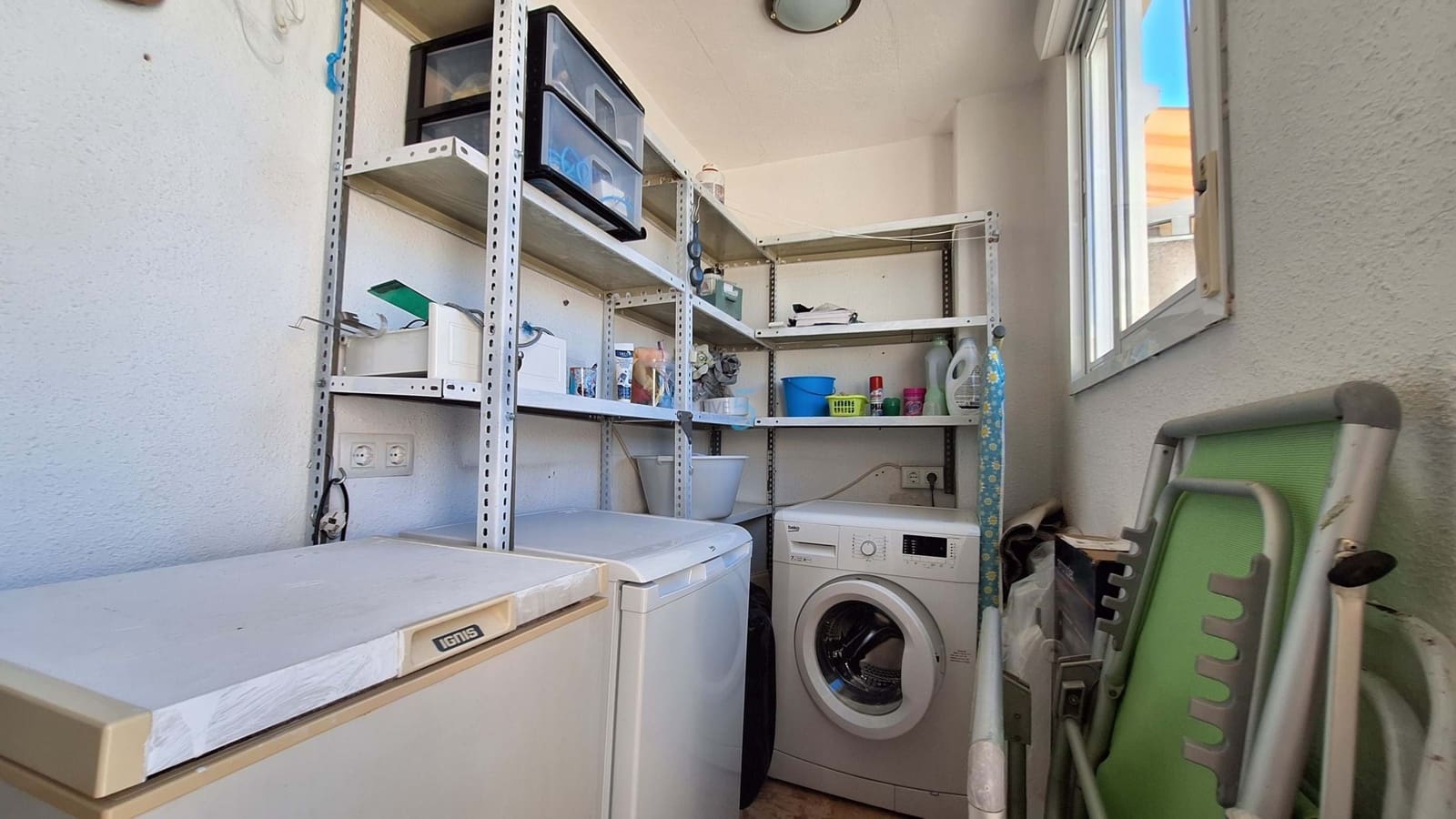 3 soveværelse Byhus til salg i Filipinas med swimmingpool garage - € 179.500 (Ref: 9885222)