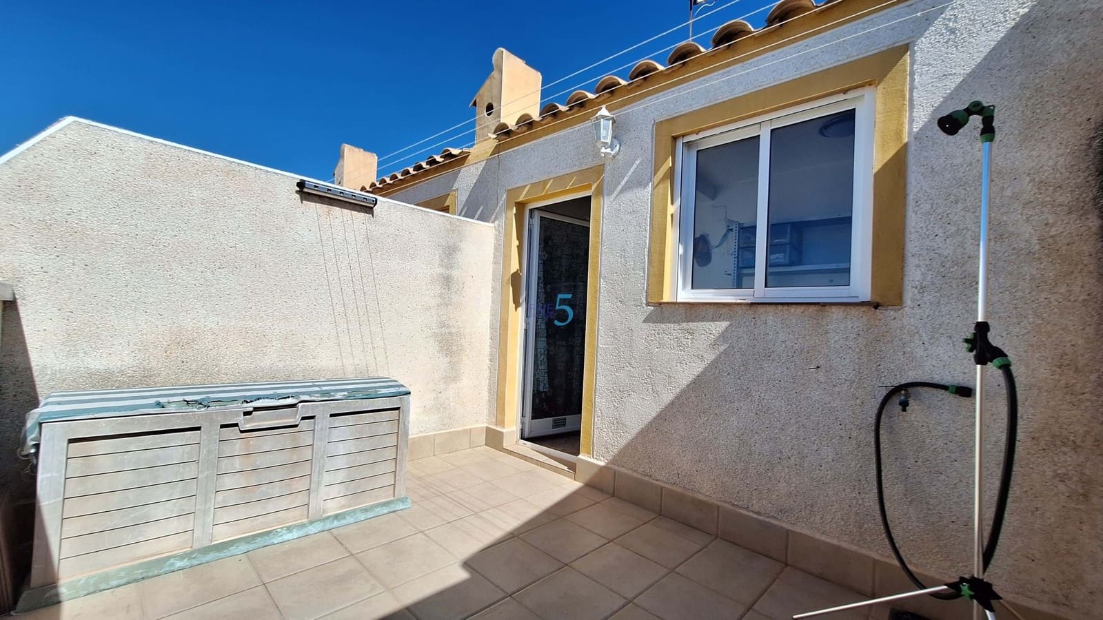 3 soveværelse Byhus til salg i Filipinas med swimmingpool garage - € 179.500 (Ref: 9885222)