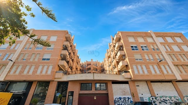 3 camera da letto Appartamento in vendita in Torrevieja con piscina garage - 240.000 € (Rif: 9889472)