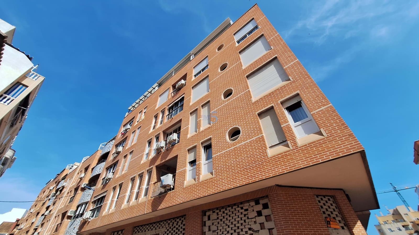 3 camera da letto Appartamento in vendita in Torrevieja con piscina garage - 240.000 € (Rif: 9889472)