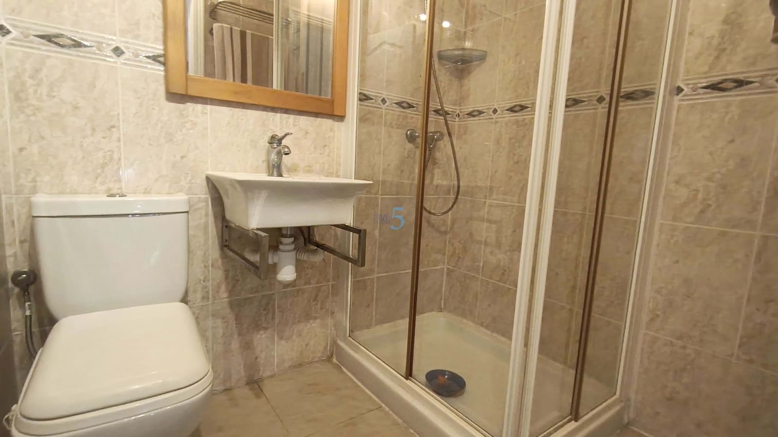 2 quarto Casa em Banda para venda em Torrevieja com garagem - 139 995 € (Ref: 9889473)