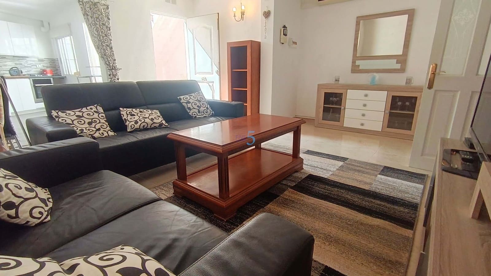 2 quarto Casa em Banda para venda em Torrevieja com garagem - 139 995 € (Ref: 9889473)