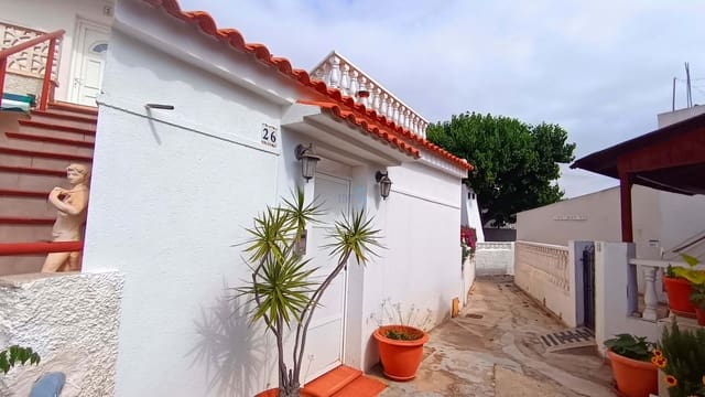 2 quarto Casa em Banda para venda em Torrevieja com garagem - 139 995 € (Ref: 9889473)
