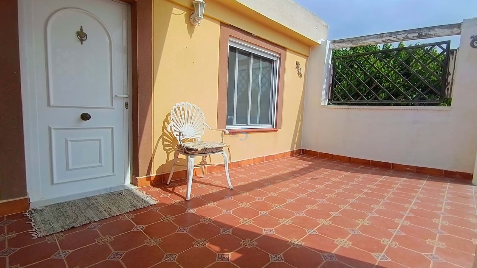 2 quarto Casa em Banda para venda em Torrevieja com garagem - 139 995 € (Ref: 9889473)