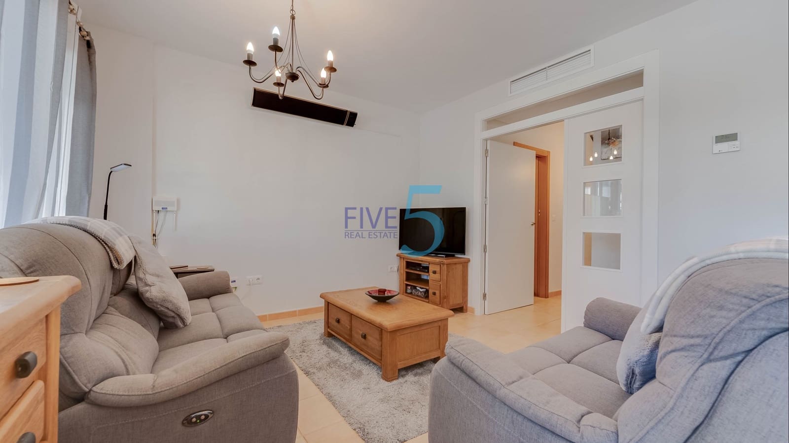 3 soveværelse Byhus til salg i Ciudad Quesada med swimmingpool - € 260.000 (Ref: 9889612)