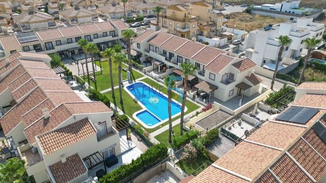 3 chambre Maison de Ville à vendre à Ciudad Quesada, Rojales avec piscine - 260 000 € (Ref: 9889612)