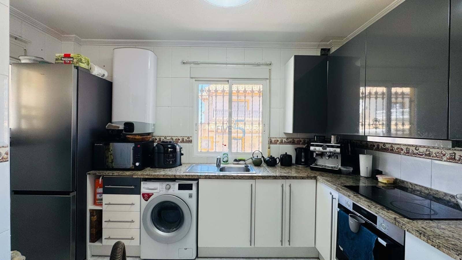 2 soverom Villa til salgs i Villamartin med svømmebasseng - € 399 950 (Ref: 9890991)