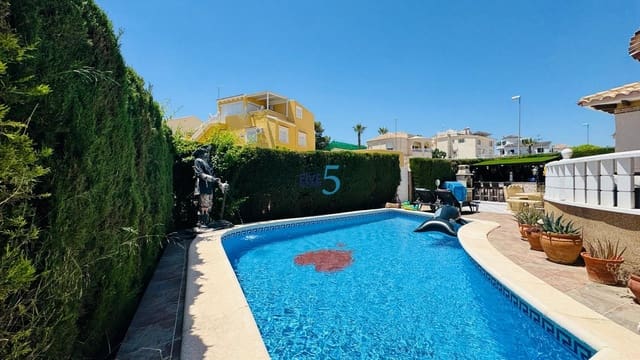 2 soverom Villa til salgs i Villamartin, Orihuela med svømmebasseng - € 399 950 (Ref: 9890991)