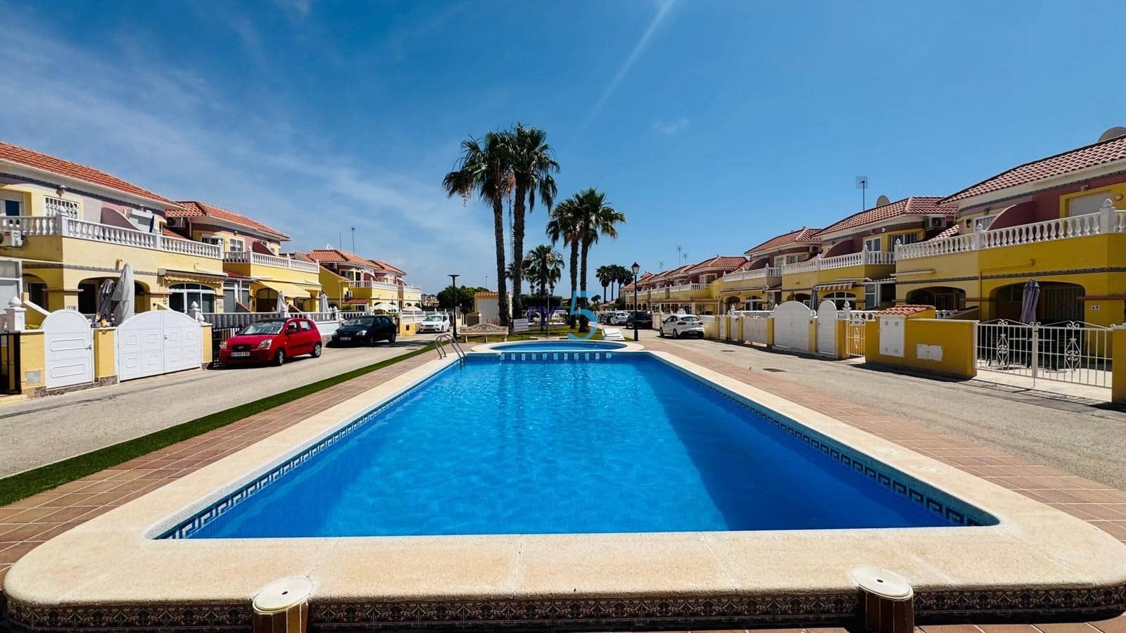 3 soveværelse Byhus til salg i Villamartin med swimmingpool garage - € 214.900 (Ref: 9890992)