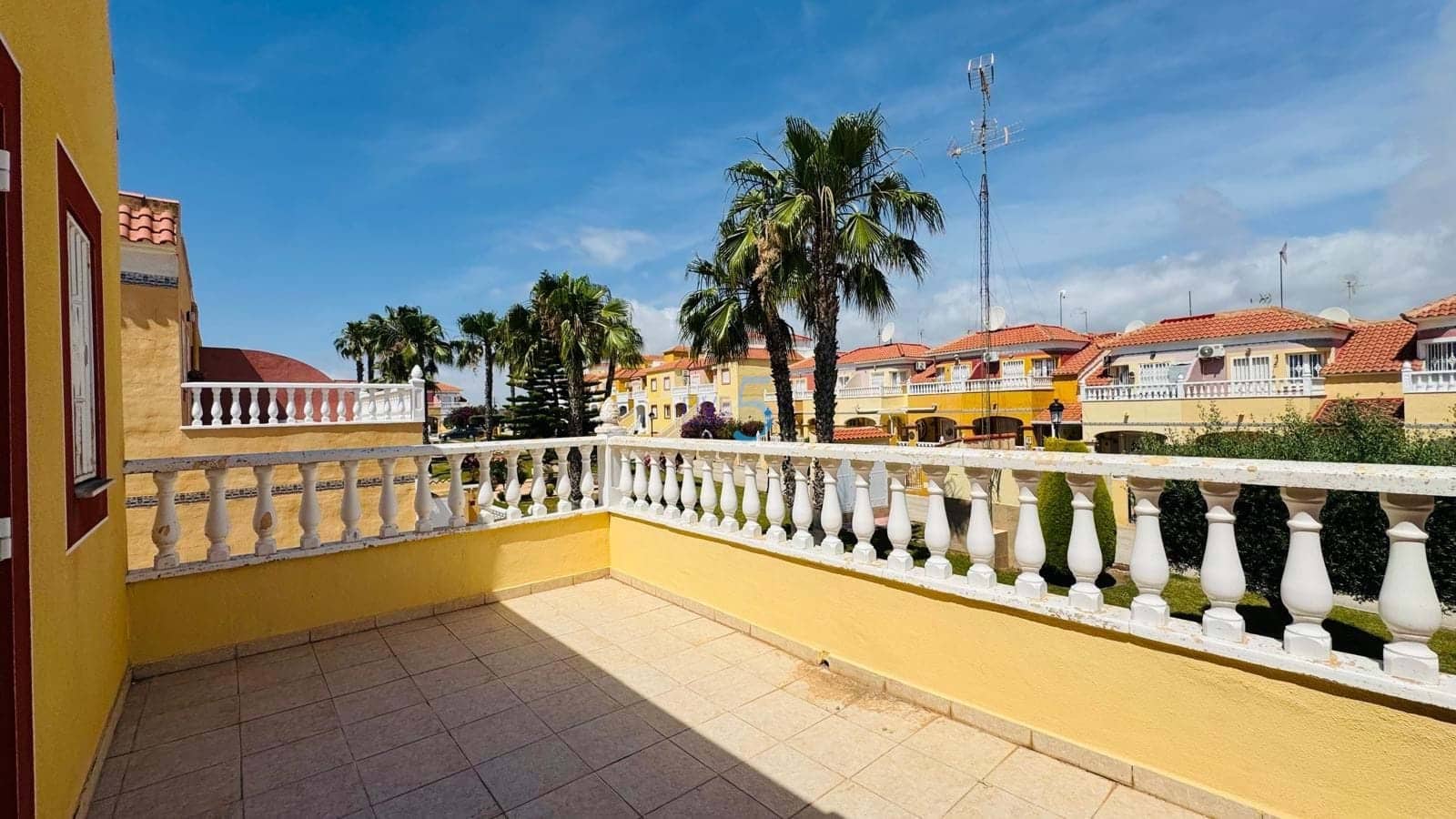 3 soveværelse Byhus til salg i Villamartin med swimmingpool garage - € 214.900 (Ref: 9890992)