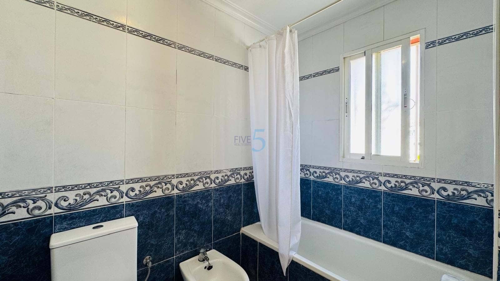 3 soveværelse Byhus til salg i Villamartin med swimmingpool garage - € 214.900 (Ref: 9890992)