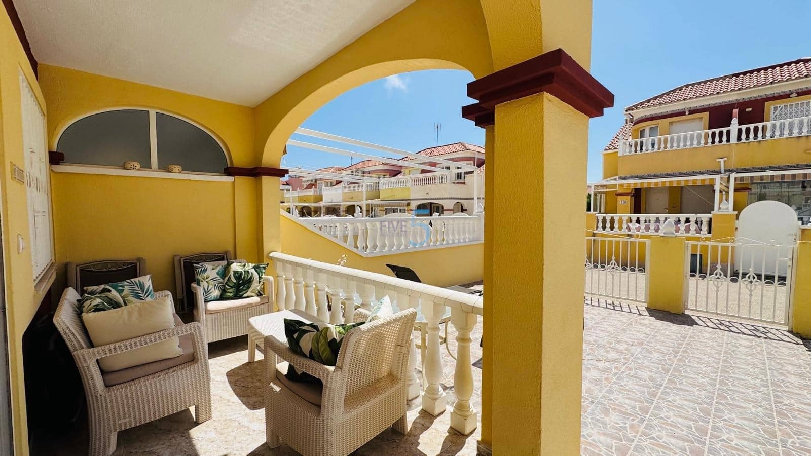 3 soveværelse Byhus til salg i Villamartin med swimmingpool garage - € 214.900 (Ref: 9890992)