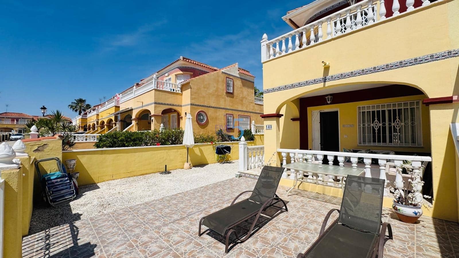 3 soveværelse Byhus til salg i Villamartin med swimmingpool garage - € 214.900 (Ref: 9890992)
