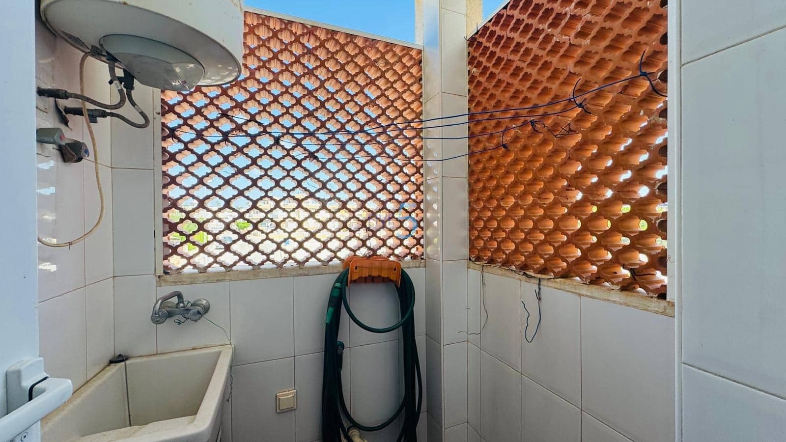 2 soveværelse Lejlighed til salg i Orihuela Costa med swimmingpool garage - € 135.000 (Ref: 9891255)