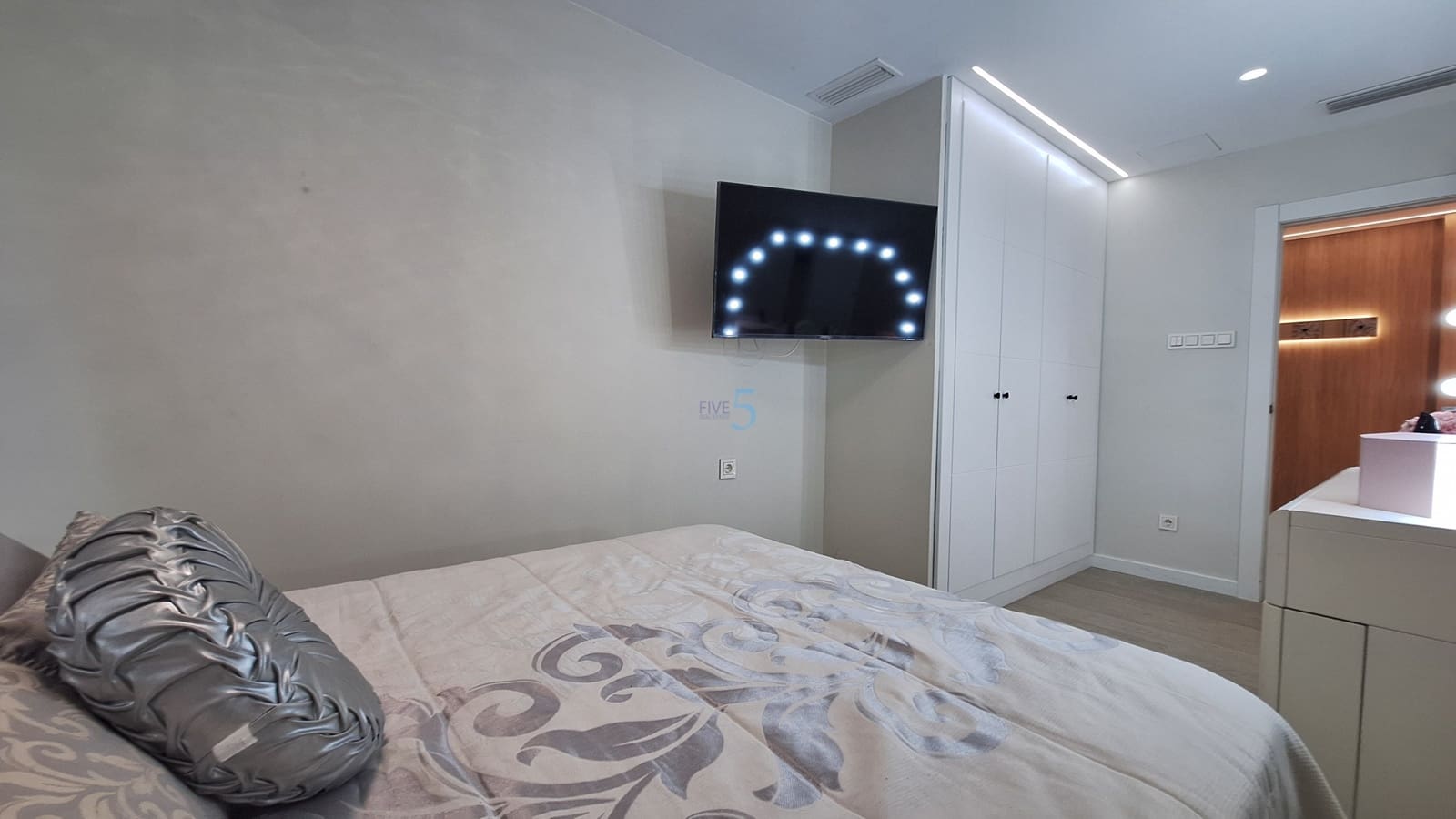 3 soveværelse Lejlighed til salg i Torrevieja med garage - € 235.000 (Ref: 9893099)