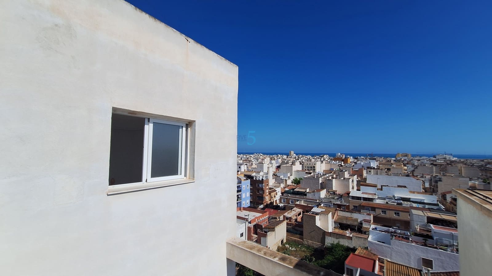 3 soveværelse Lejlighed til salg i Torrevieja med garage - € 235.000 (Ref: 9893099)