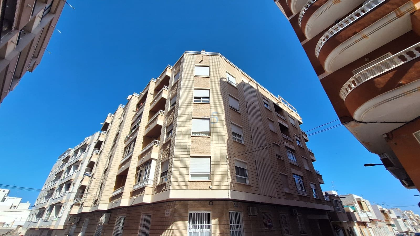 3 soveværelse Lejlighed til salg i Torrevieja med garage - € 235.000 (Ref: 9893099)