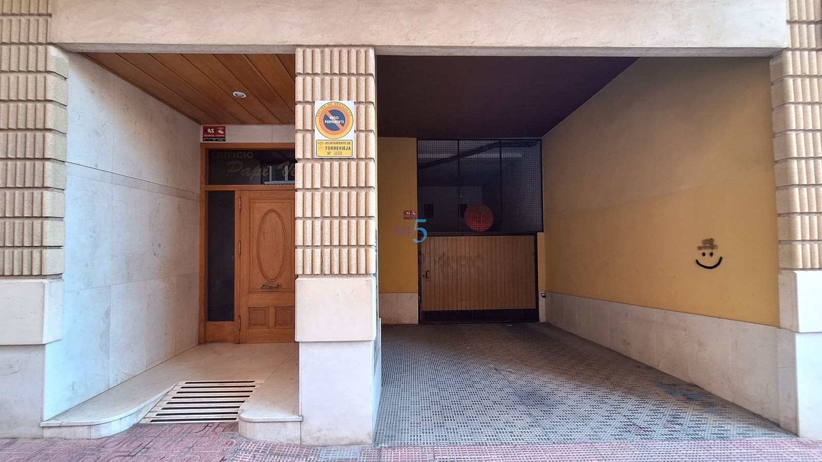 3 soveværelse Lejlighed til salg i Torrevieja med garage - € 235.000 (Ref: 9893099)
