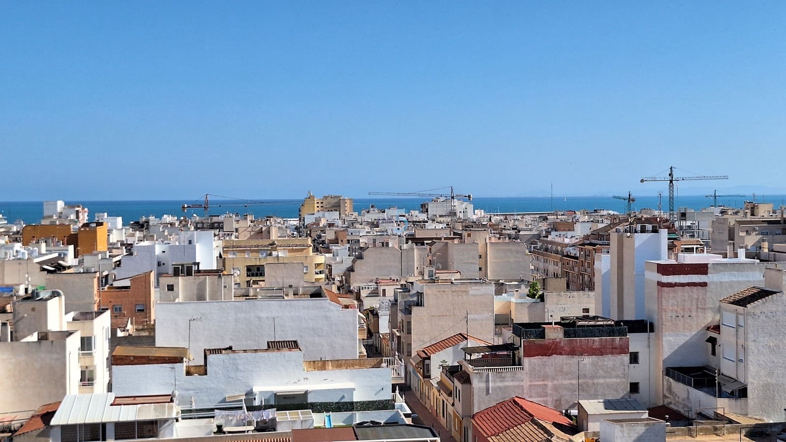 3 soveværelse Lejlighed til salg i Torrevieja med garage - € 235.000 (Ref: 9893099)