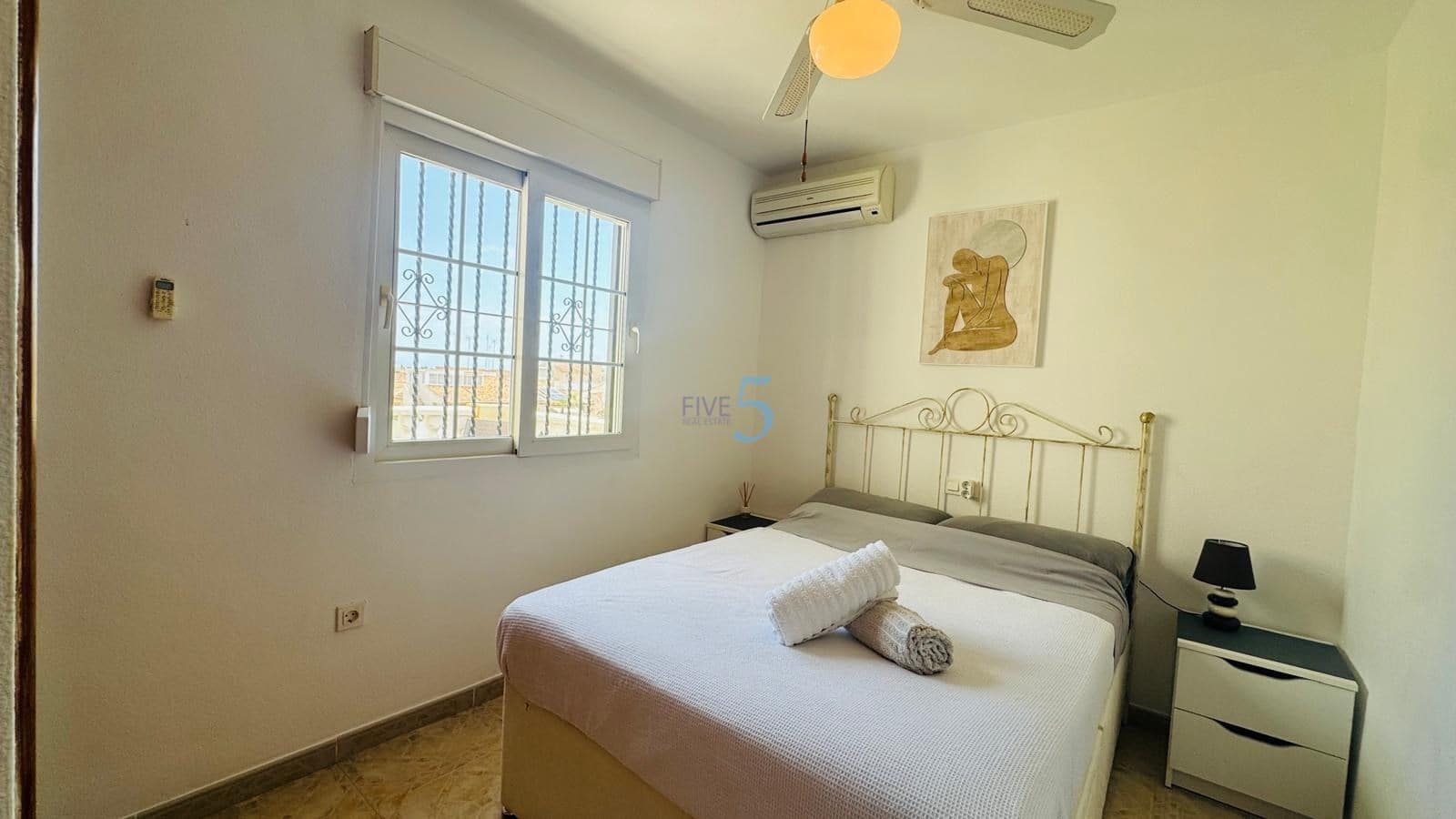 2 Zimmer Haus zu verkaufen in Playa Flamenca mit Pool - 220.000 € (Ref: 9894963)