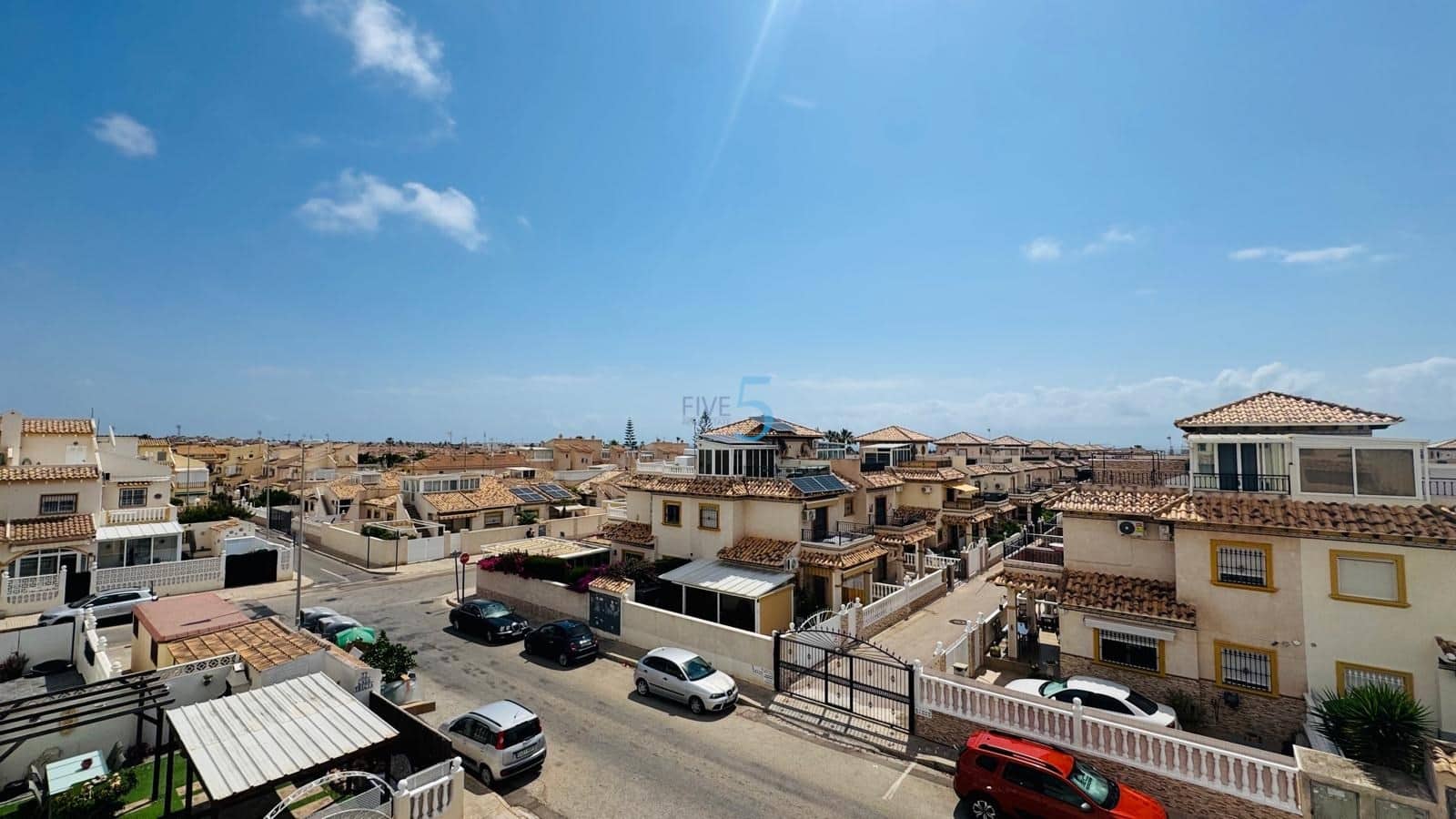 2 Zimmer Haus zu verkaufen in Playa Flamenca mit Pool - 220.000 € (Ref: 9894963)
