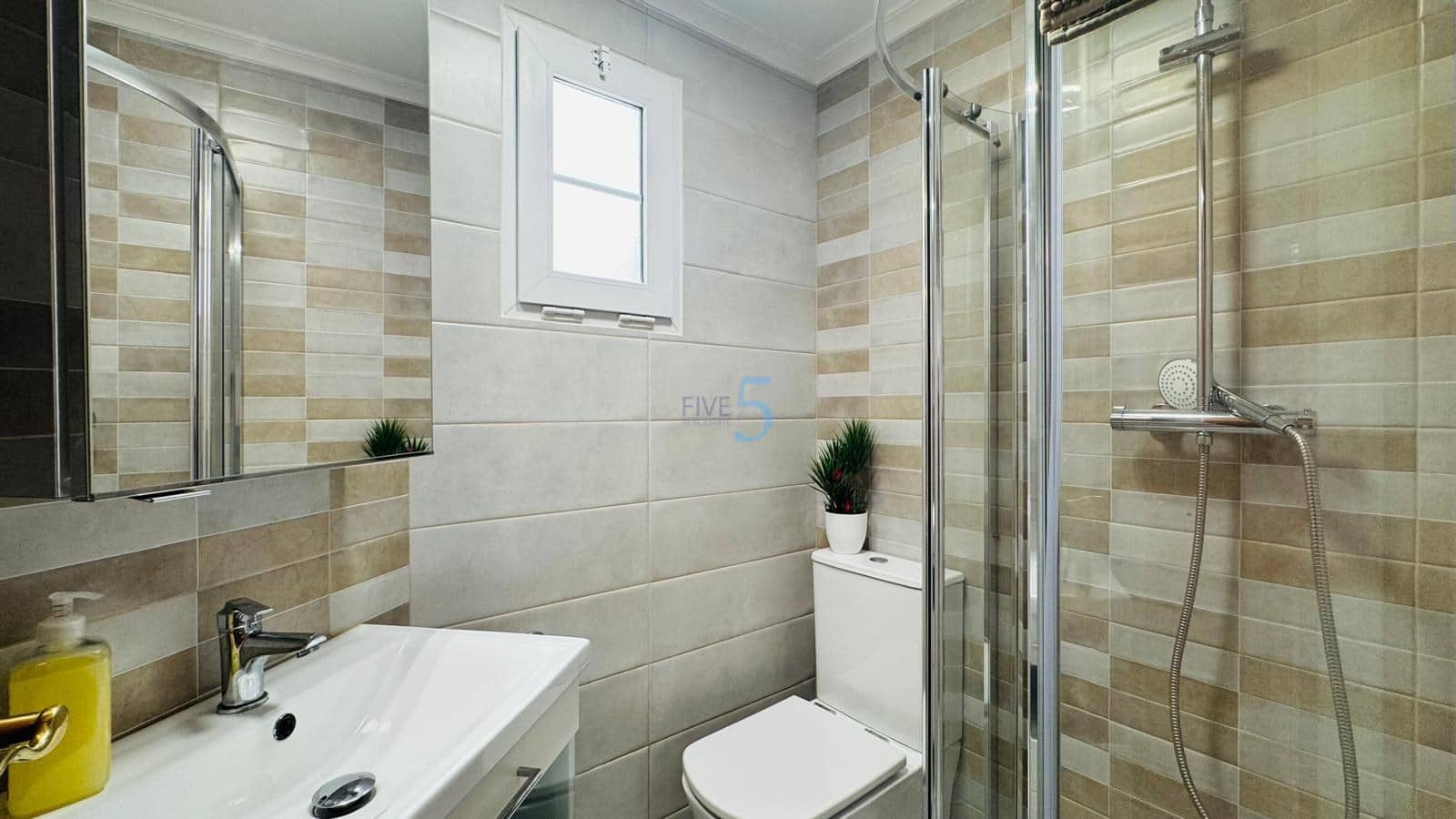 2 Zimmer Haus zu verkaufen in Playa Flamenca mit Pool - 220.000 € (Ref: 9894963)