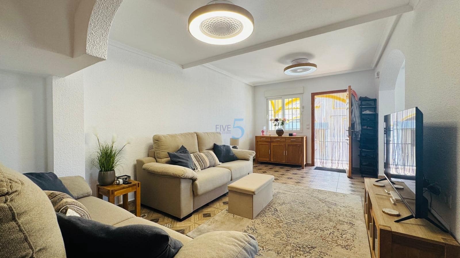 2 Zimmer Haus zu verkaufen in Playa Flamenca mit Pool - 220.000 € (Ref: 9894963)
